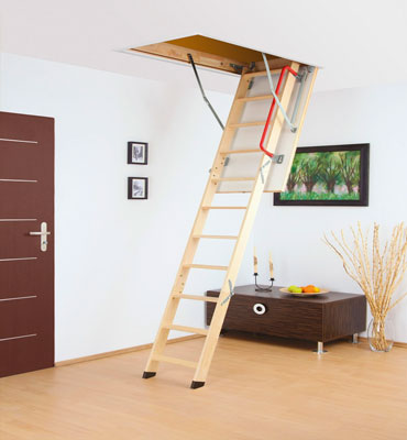 Купить деревянную чердачную лестницу в Москве по выгодной цене